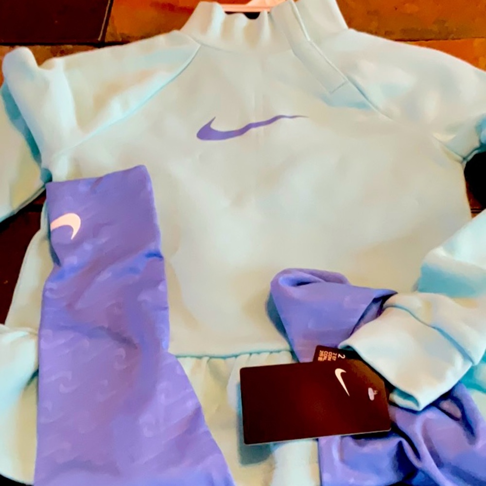 Nike 2 pc  mock neck style jogging set